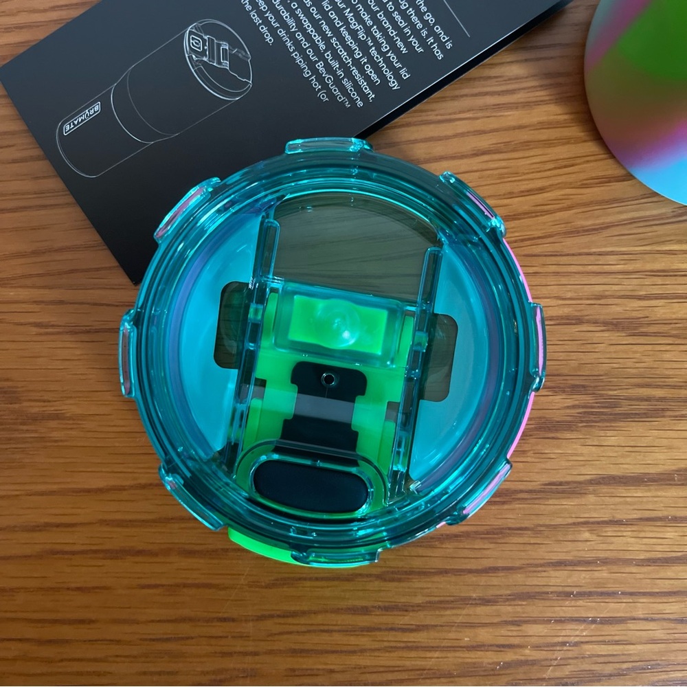 Brumate Nav 25oz Neon Swirl - Picture 11 of 12
